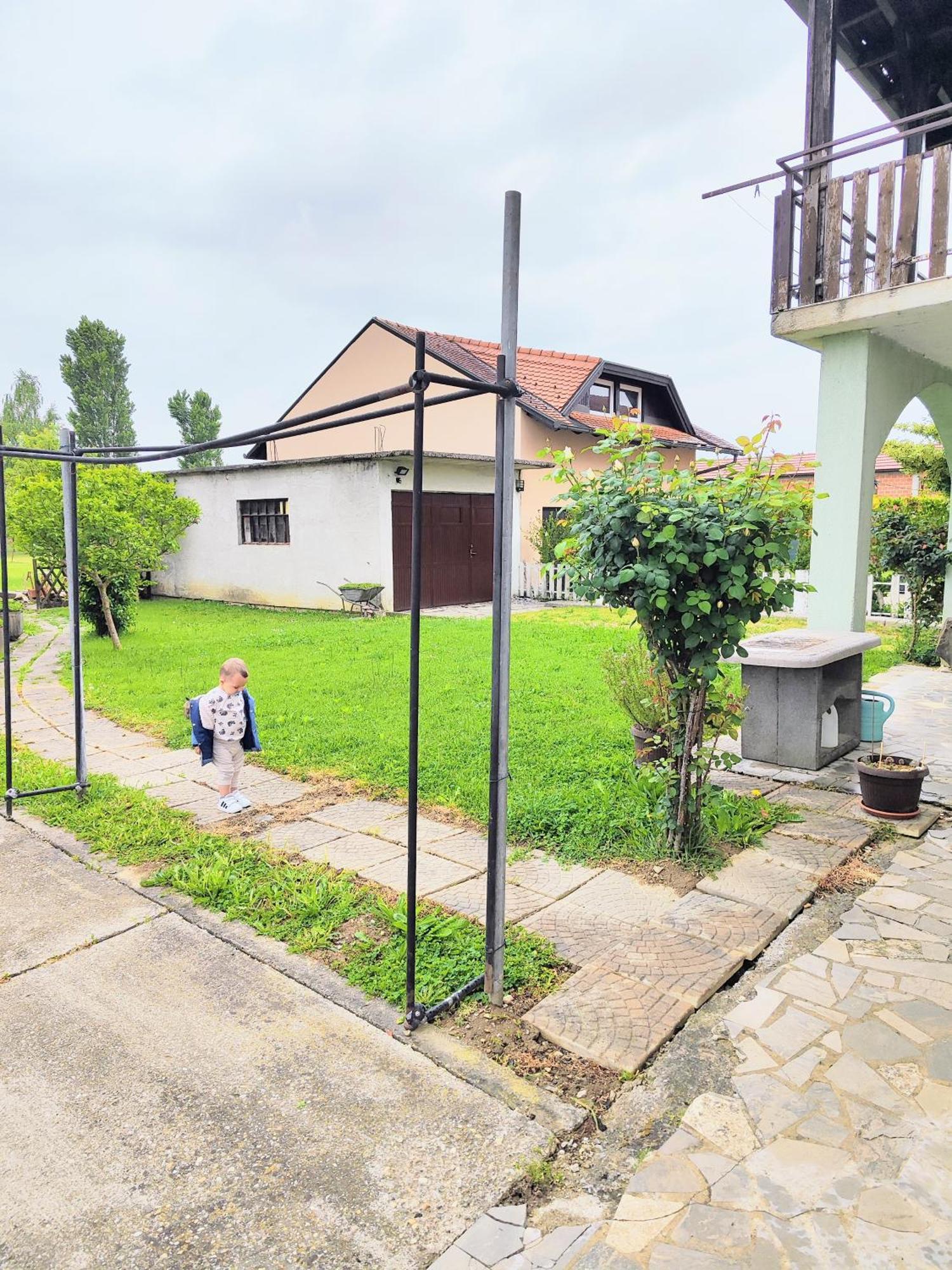 Ruhige Unterkunft Sesvete Esterno foto